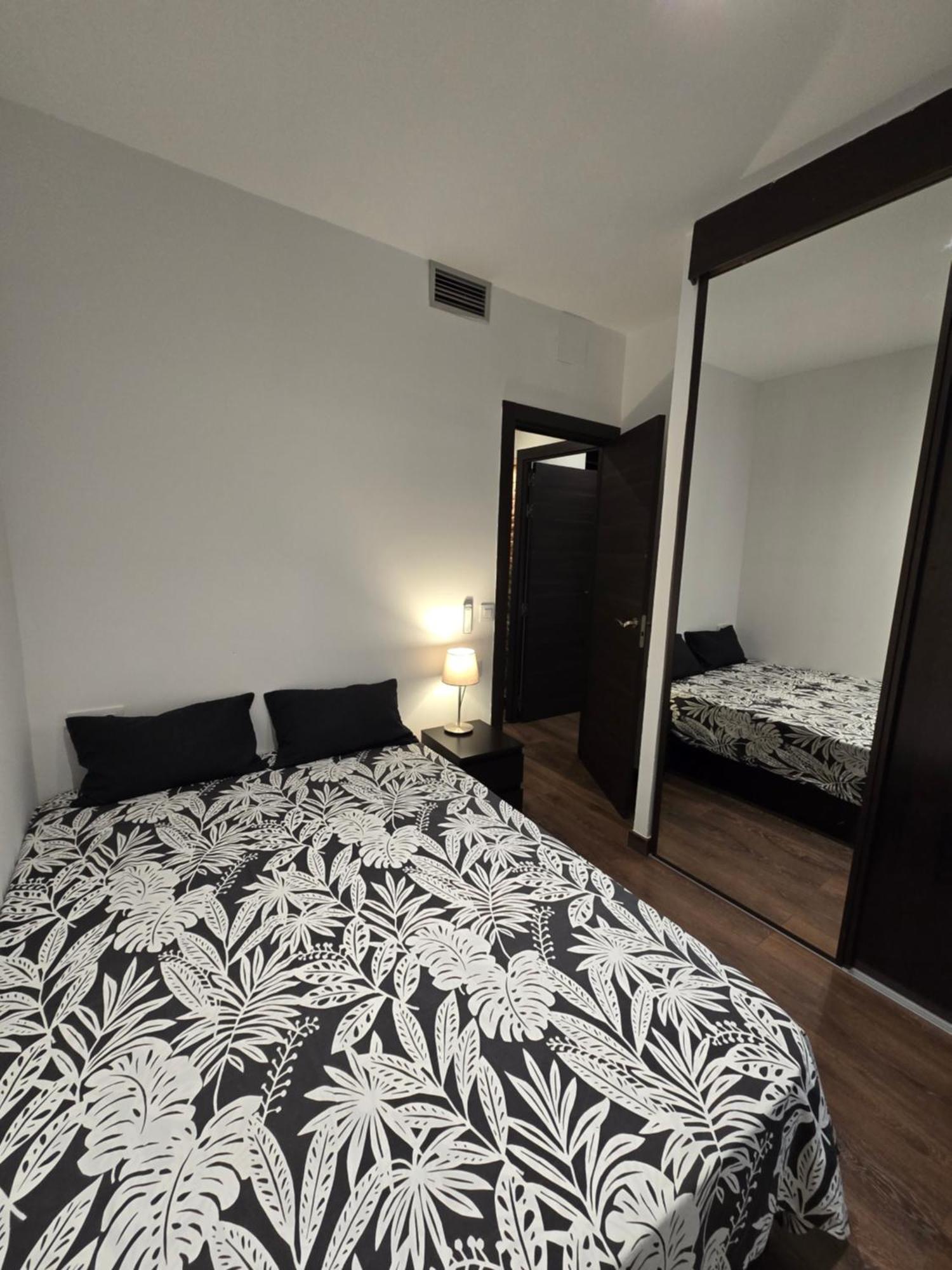 Apartamento Gfb17 มาดริด ภายนอก รูปภาพ
